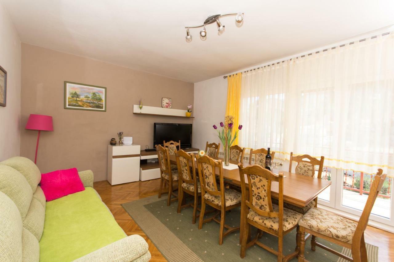 Apartman Domić Slatine Bagian luar foto
