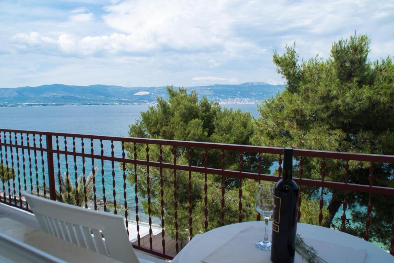 Apartman Domić Slatine Bagian luar foto